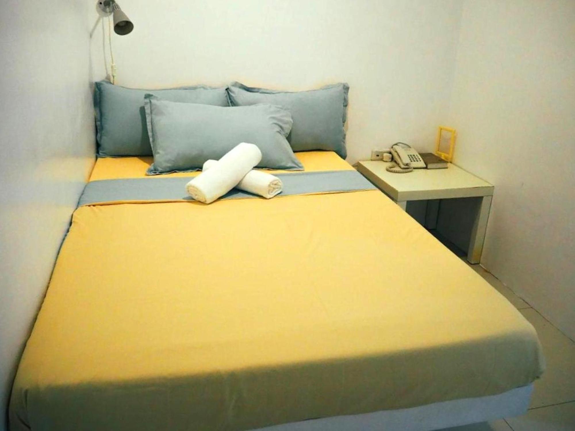 Wanderlust Bed And Breakfast Puerto Princesa Exteriör bild