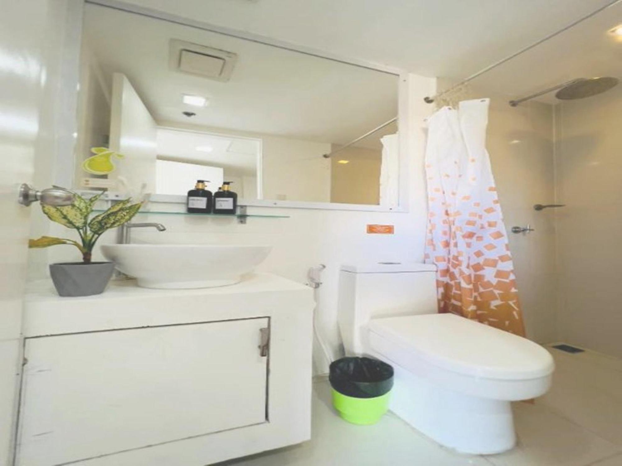 Wanderlust Bed And Breakfast Puerto Princesa Exteriör bild